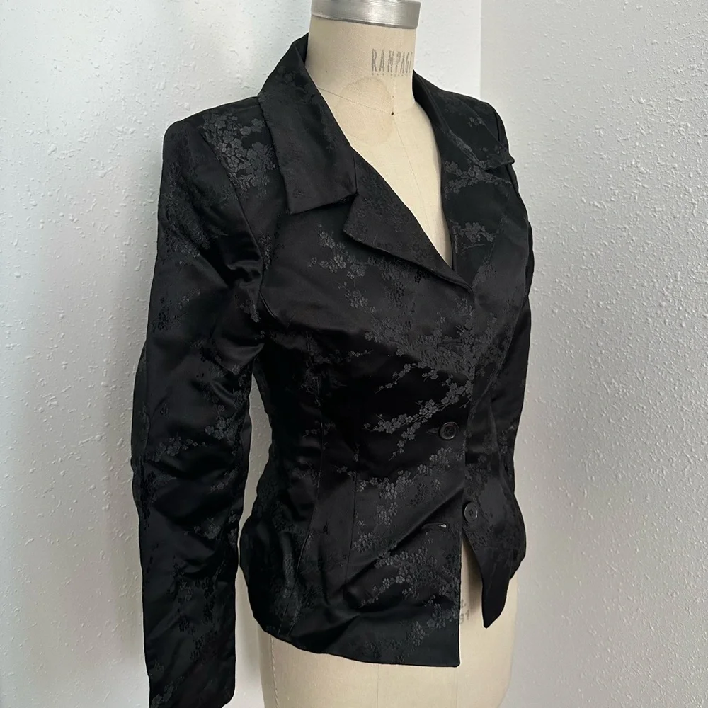 Carolina Herrera Black silk cinch waist evening jacket cherry blossom detail - Picture 3 of 9
